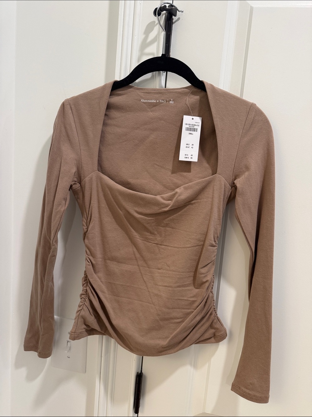Abercrombie & Fitch Ruched Square-Neck Long-Sleeve Top — Taupe